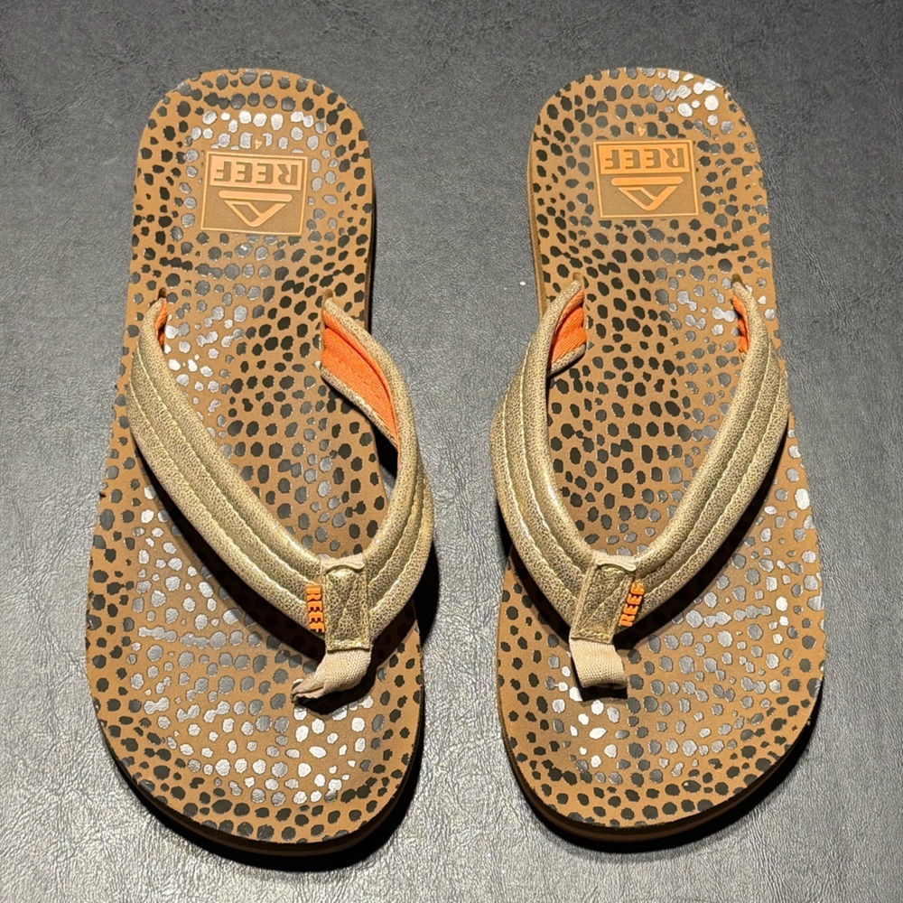 Girls Size 4 Reef Brown and Gold Spotted Flip Flops